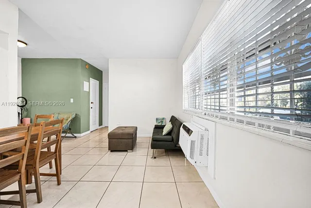$1,780 | 7625 Harding Avenue, Unit 1, Miami Beach, FL 33141