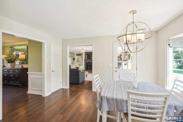 $675,000 | 18 Dorset Lane, Lafayette, NJ 07848