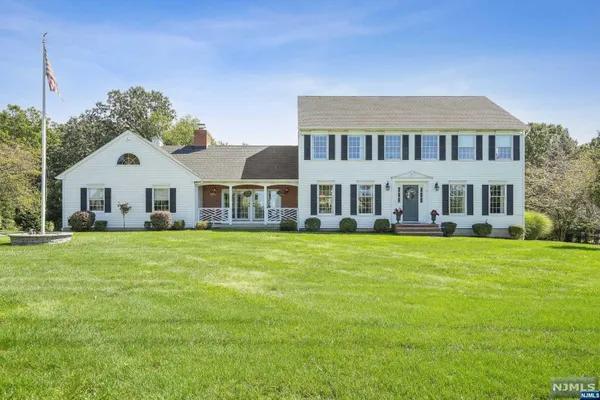 $675,000 | 18 Dorset Lane, Lafayette, NJ 07848