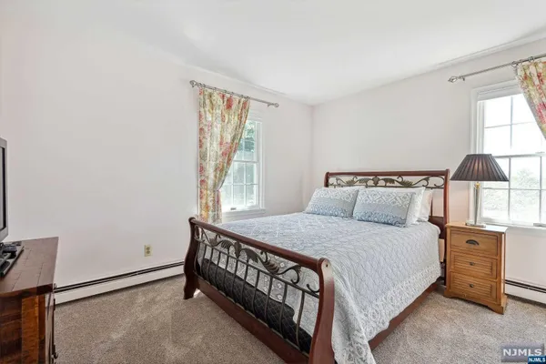 $675,000 | 18 Dorset Lane, Lafayette, NJ 07848