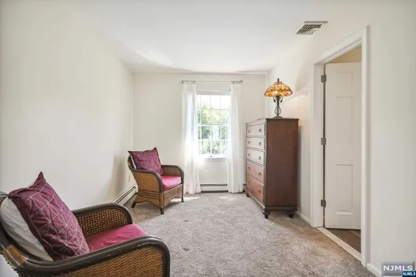 $675,000 | 18 Dorset Lane, Lafayette, NJ 07848