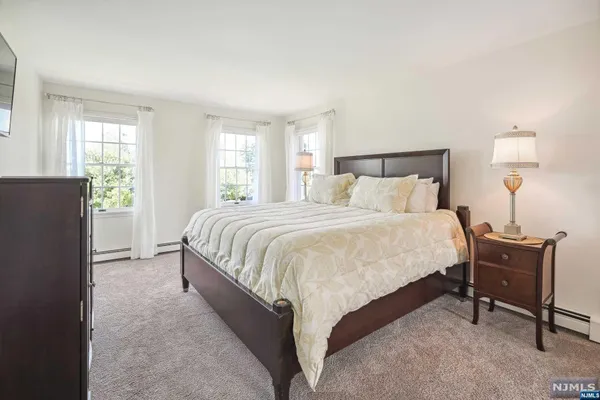 $675,000 | 18 Dorset Lane, Lafayette, NJ 07848
