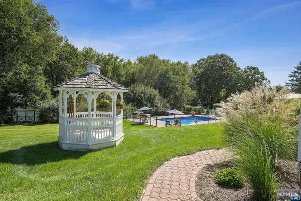 $675,000 | 18 Dorset Lane, Lafayette, NJ 07848