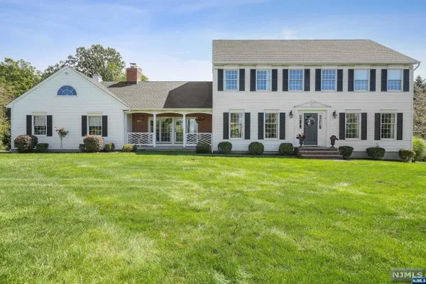 $675,000 | 18 Dorset Lane, Lafayette, NJ 07848