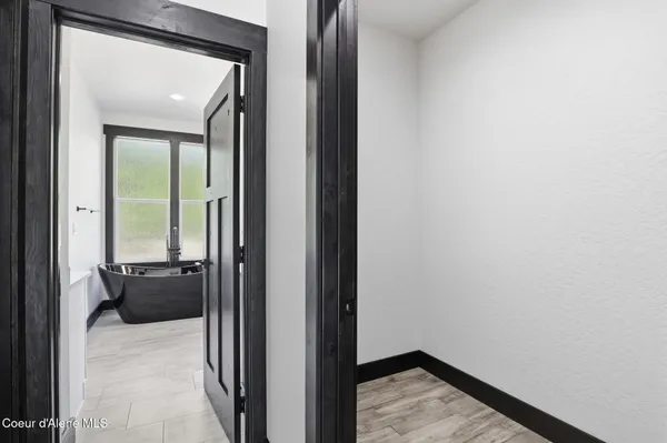 $1,590,000 | 10245 East Bunco Road, Athol, ID 83801