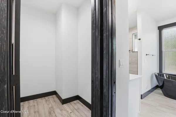 $1,590,000 | 10245 East Bunco Road, Athol, ID 83801