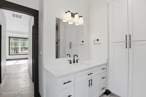 $1,590,000 | 10245 East Bunco Road, Athol, ID 83801