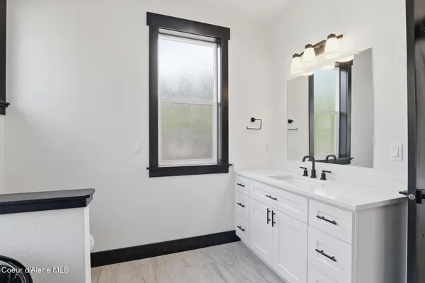 $1,590,000 | 10245 East Bunco Road, Athol, ID 83801