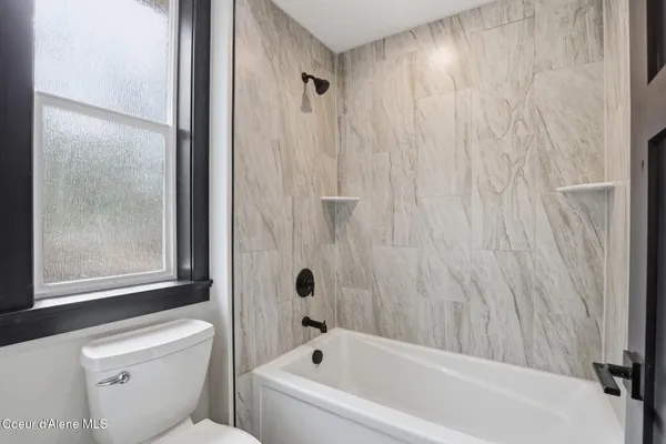 $1,590,000 | 10245 East Bunco Road, Athol, ID 83801