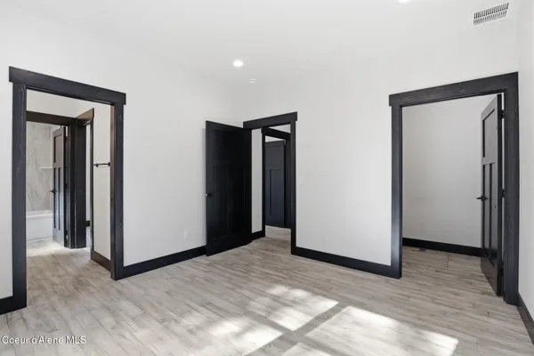 $1,590,000 | 10245 East Bunco Road, Athol, ID 83801