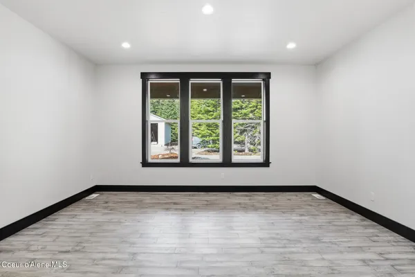 $1,590,000 | 10245 East Bunco Road, Athol, ID 83801