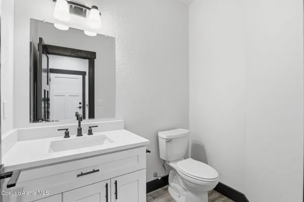 $1,590,000 | 10245 East Bunco Road, Athol, ID 83801