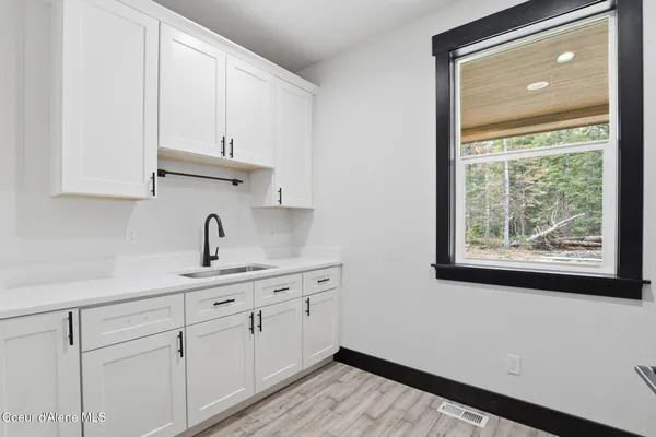 $1,590,000 | 10245 East Bunco Road, Athol, ID 83801