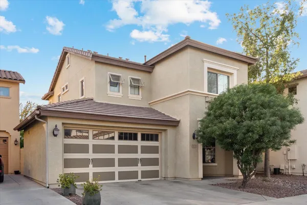 $2,495 | 18815 East Swan Drive, Queen Creek, AZ 85142