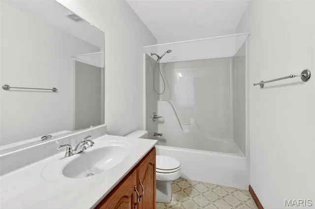 $449,900 | 1728 Clover Ridge, Columbia, IL 62236