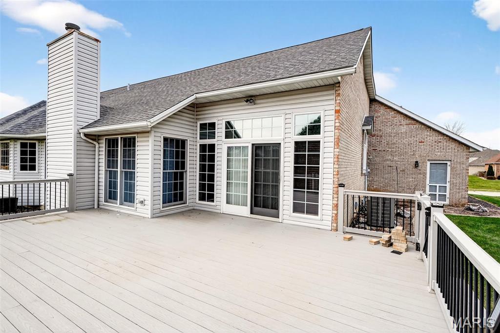 1728 Clover Ridge Columbia, IL 62236 - Photo 34 of 40