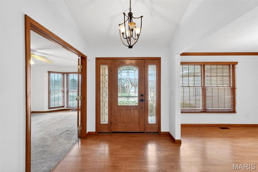 1728 Clover Ridge Columbia, IL 62236 - Photo 4 of 40