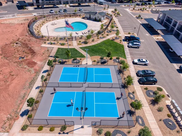 $266,000 | 133 Rock Canyon Street, Unit J301, Hurricane, UT 84737