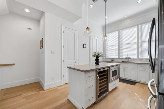 $445,000 | 3317 Timbergrove Oaks Street, Houston, TX 77008