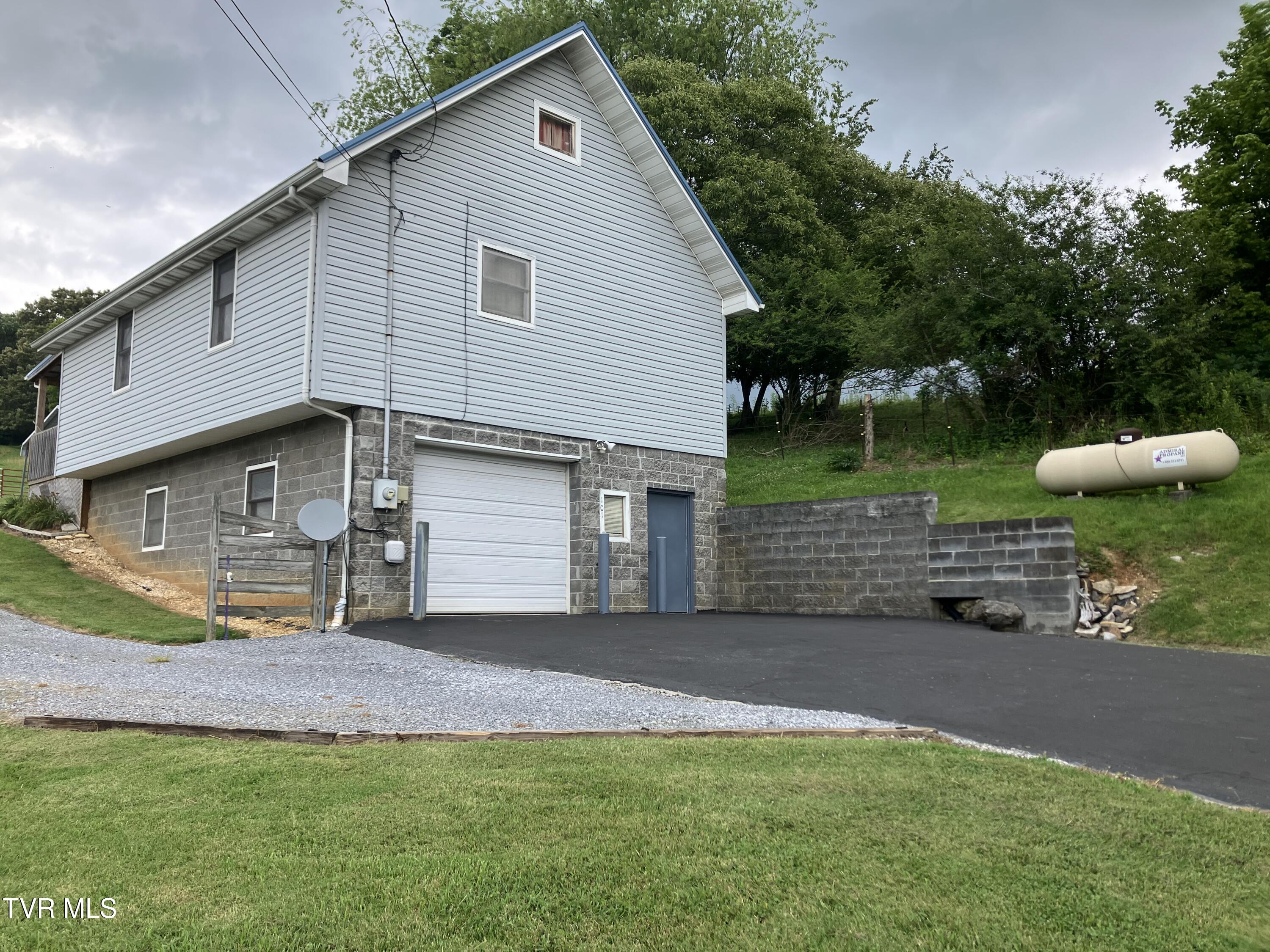 101 Tommy Campbell Road Jonesborough, TN 37659 - Photo 5 of 29 IMG_3711