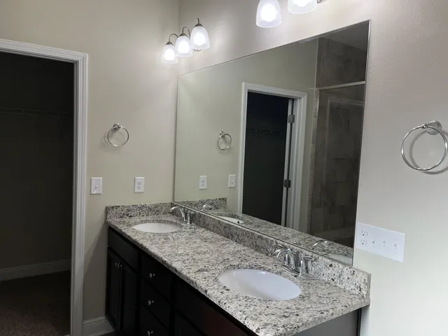 $2,095 | 671 Teal Street, Crestview, FL 32539