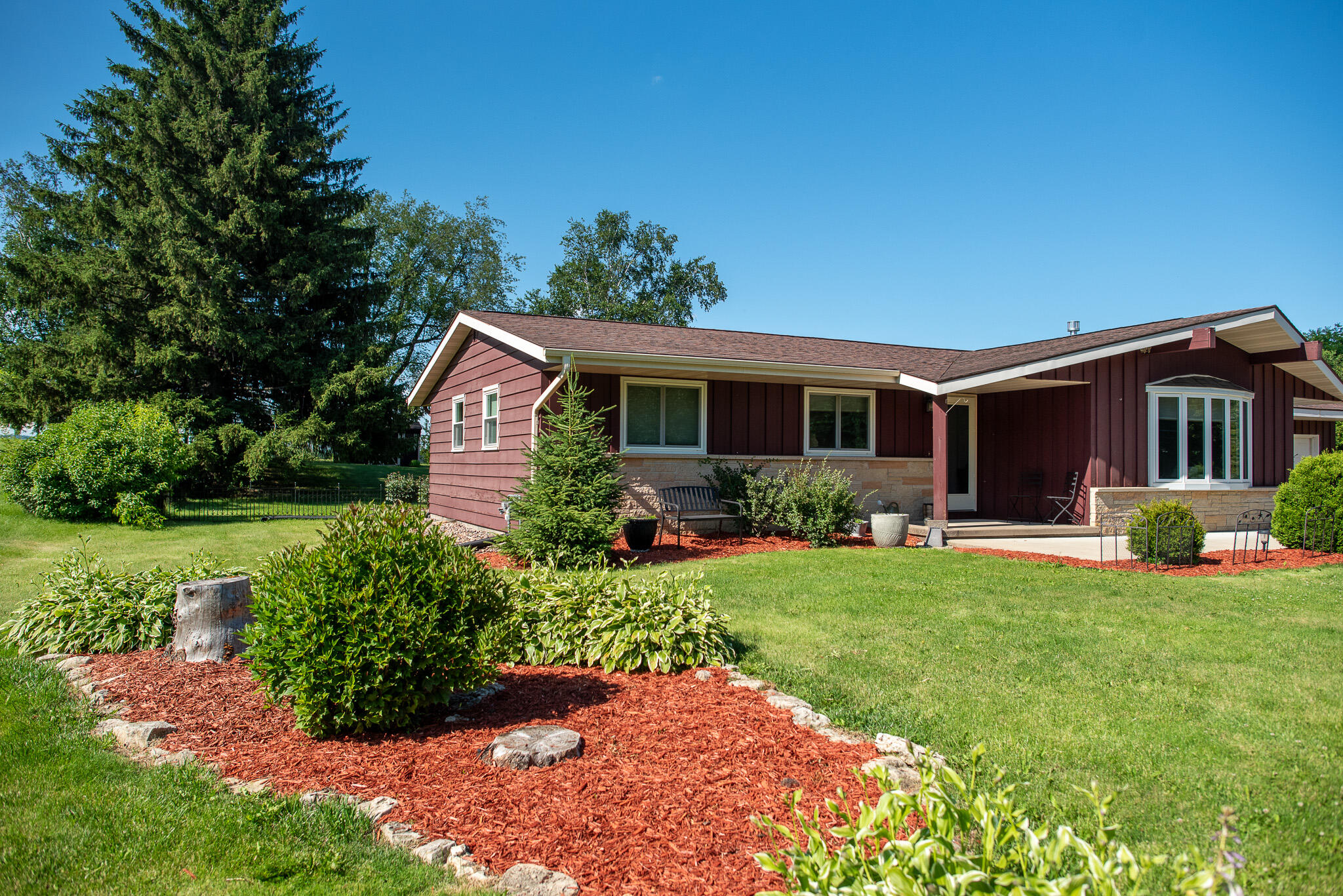 1116 North Street Sparta, WI 54656 - Photo 3 of 25 100_7839