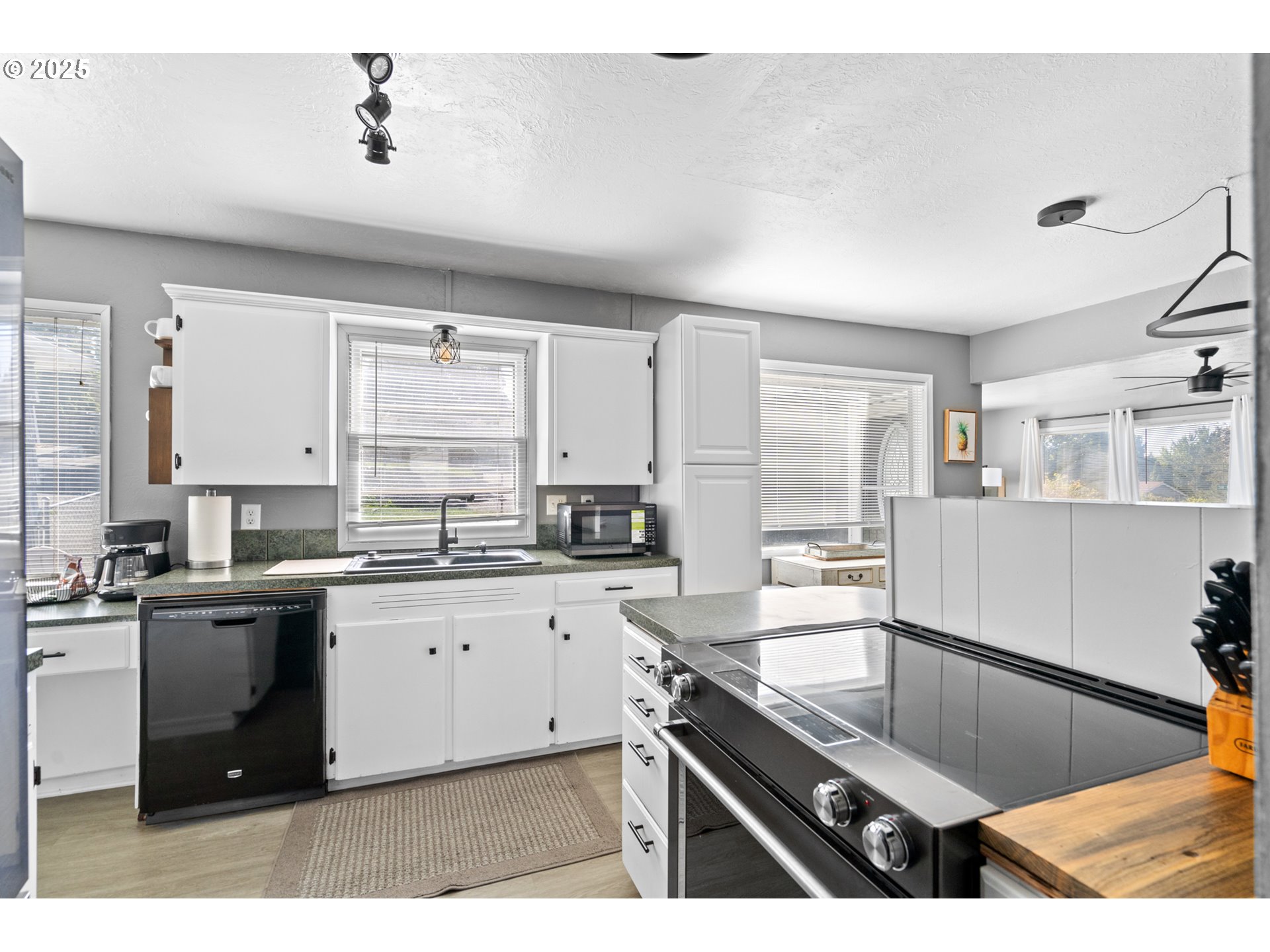 1309 Southwest 24th Street Pendleton, OR 97801 - Photo 14 of 22