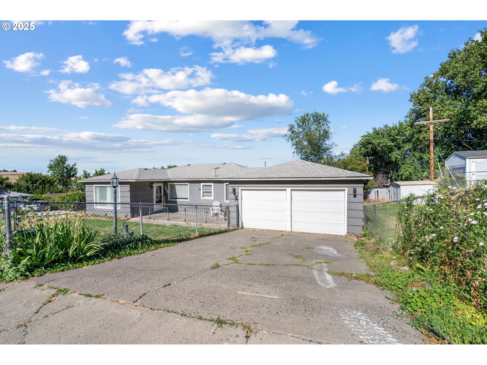 1309 Southwest 24th Street Pendleton, OR 97801 - Photo 4 of 22