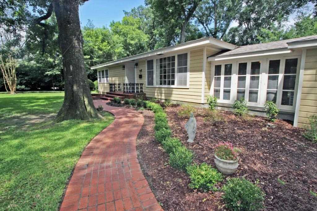 632 Celeste Avenue River Ridge, LA 70123 - Photo 2 of 19 Gallery Image 2