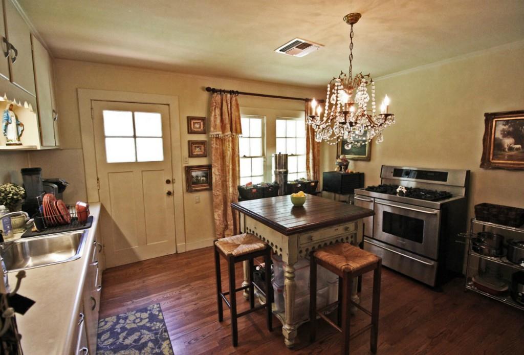 632 Celeste Avenue River Ridge, LA 70123 - Photo 3 of 19 Gallery Image 3