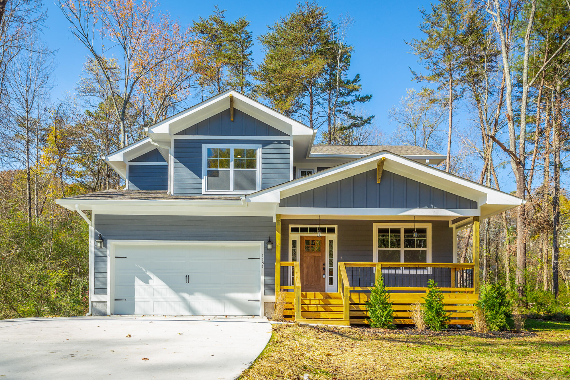 1151 Lullwater Road Chattanooga, TN 37405 - Photo 1 of 46 Front of home