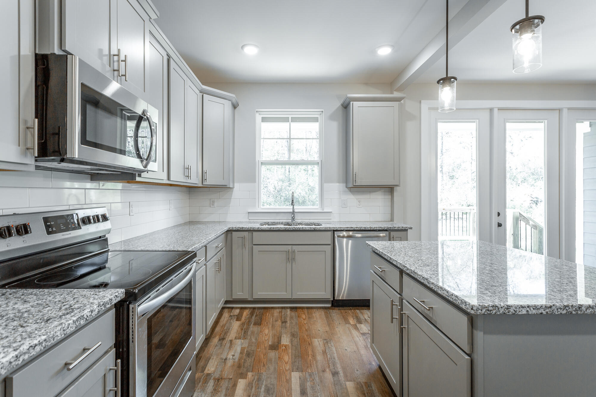 1151 Lullwater Road Chattanooga, TN 37405 - Photo 12 of 46 Kitchen