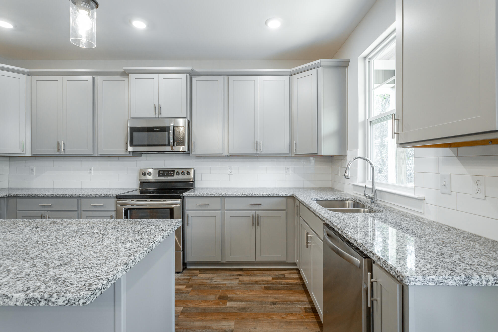 1151 Lullwater Road Chattanooga, TN 37405 - Photo 17 of 46 Kitchen
