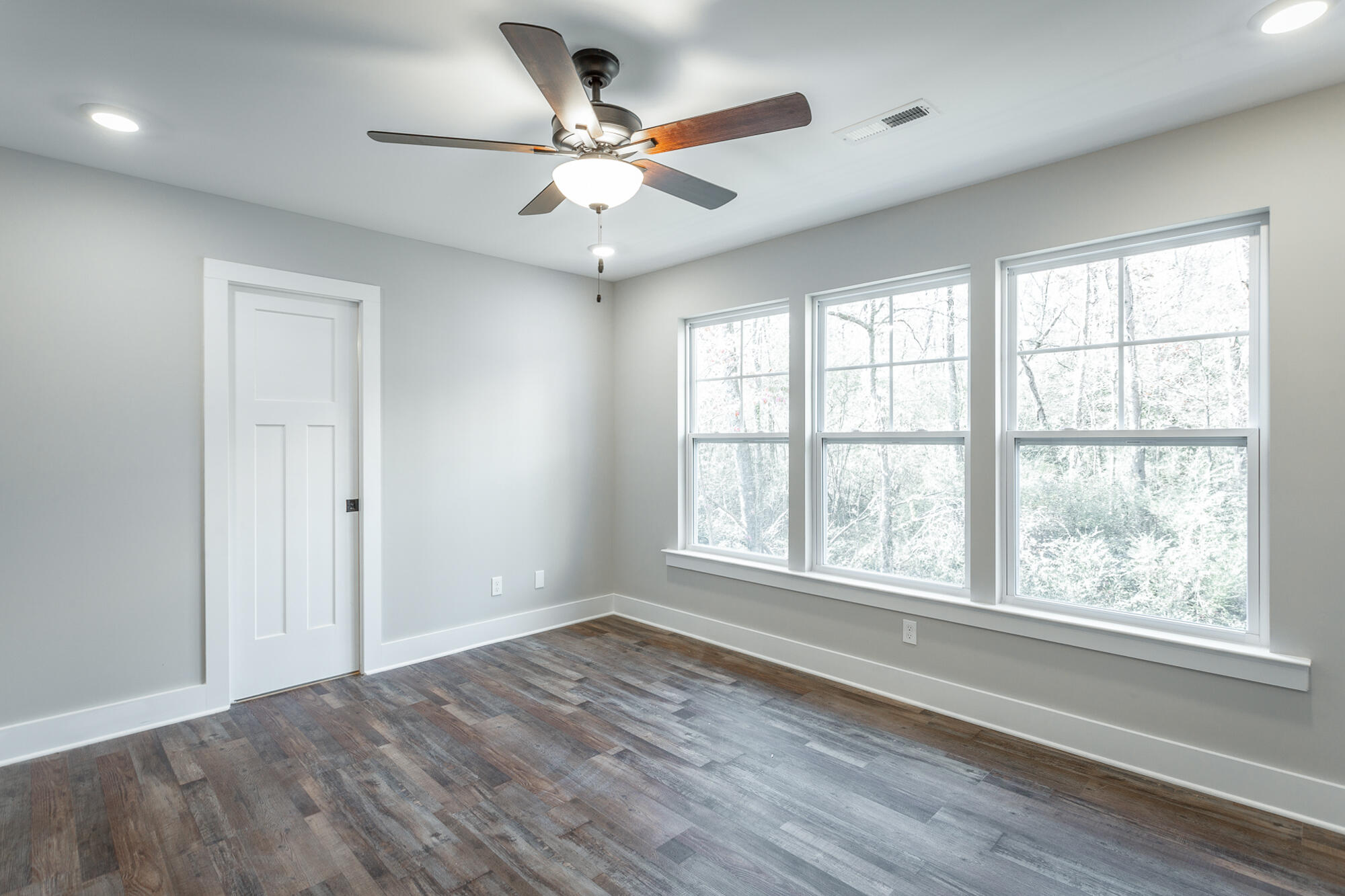 1151 Lullwater Road Chattanooga, TN 37405 - Photo 22 of 46 Master bedroom