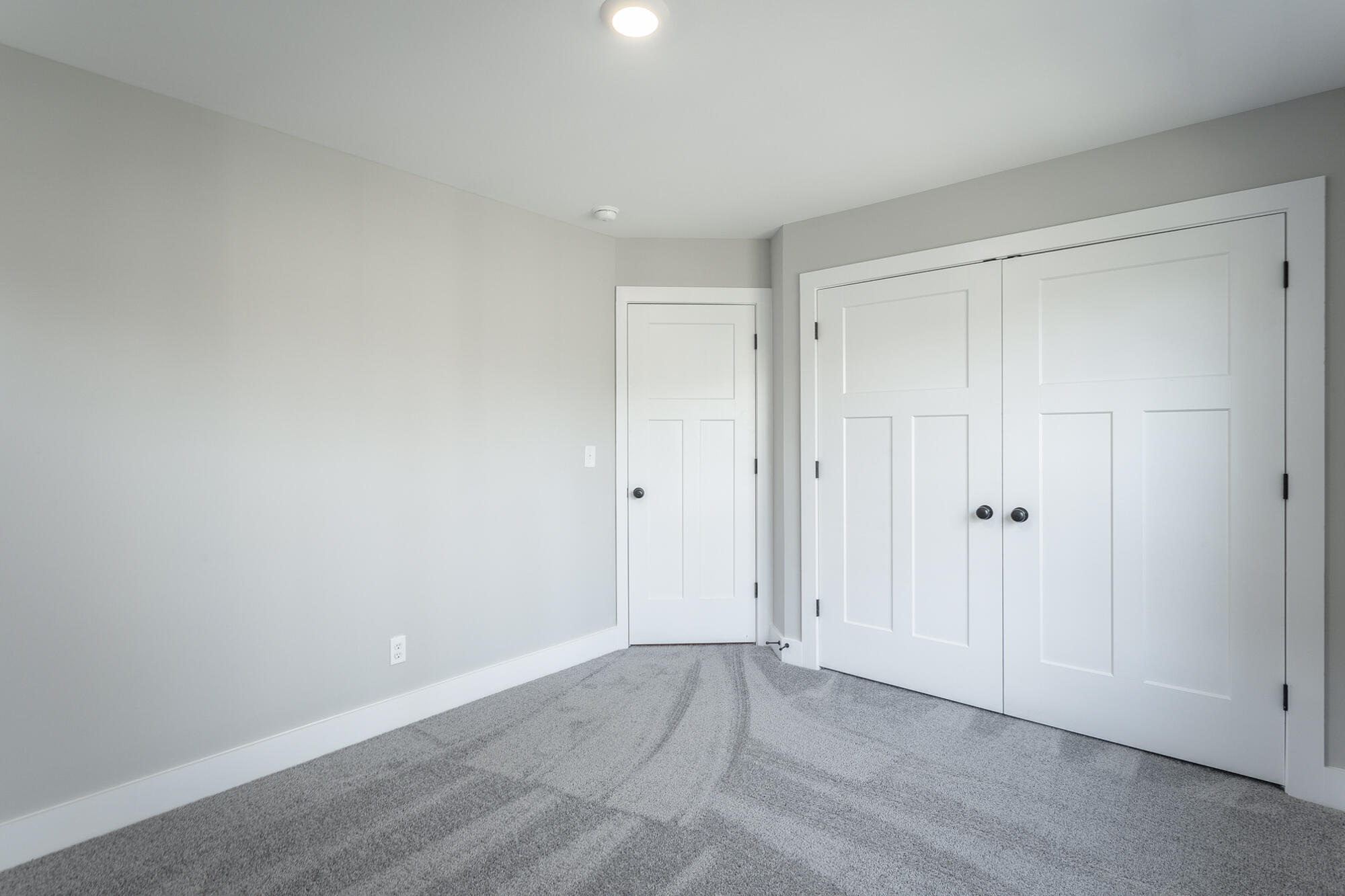 1151 Lullwater Road Chattanooga, TN 37405 - Photo 30 of 46 Bedroom 2