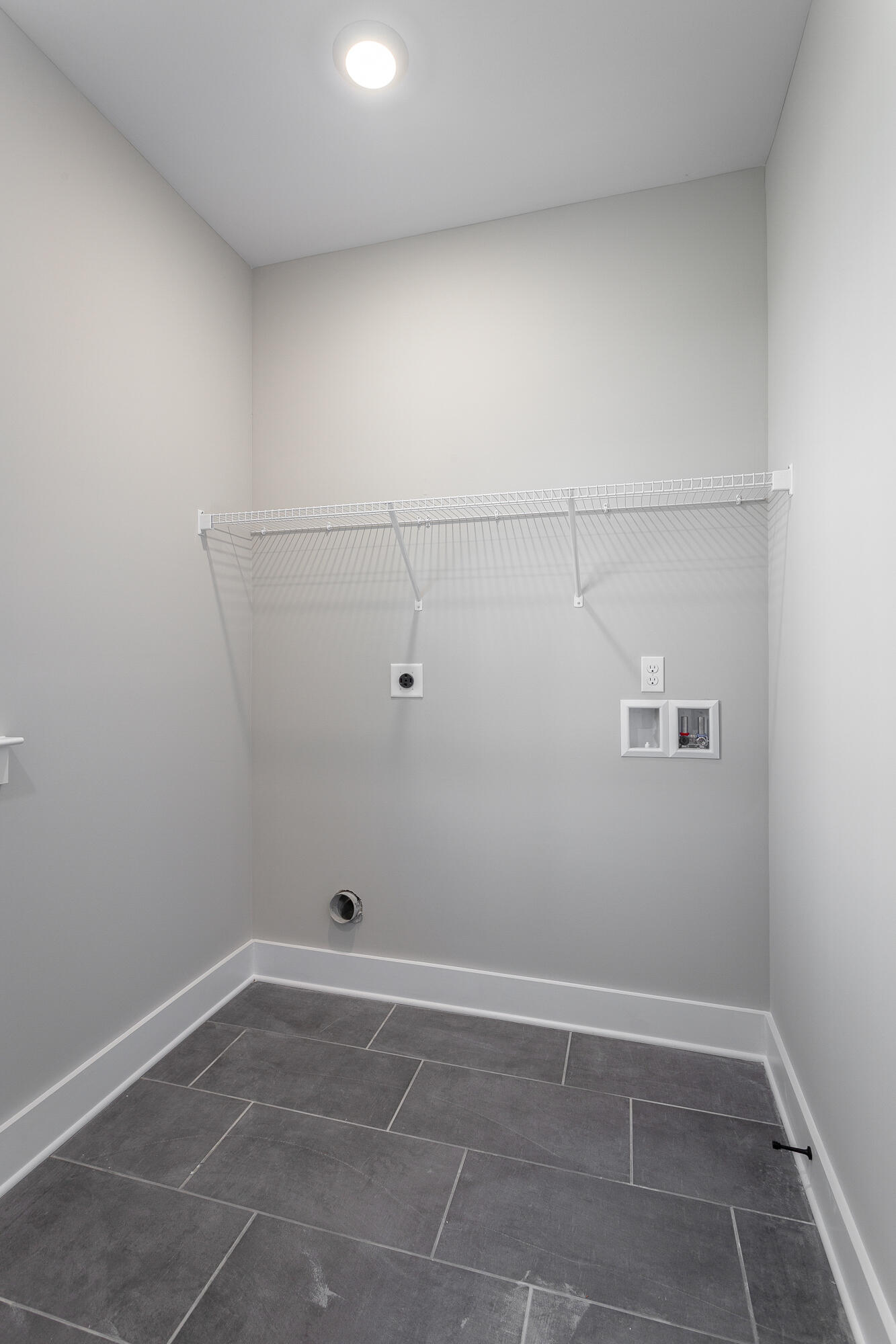 1151 Lullwater Road Chattanooga, TN 37405 - Photo 32 of 46 Laundry room