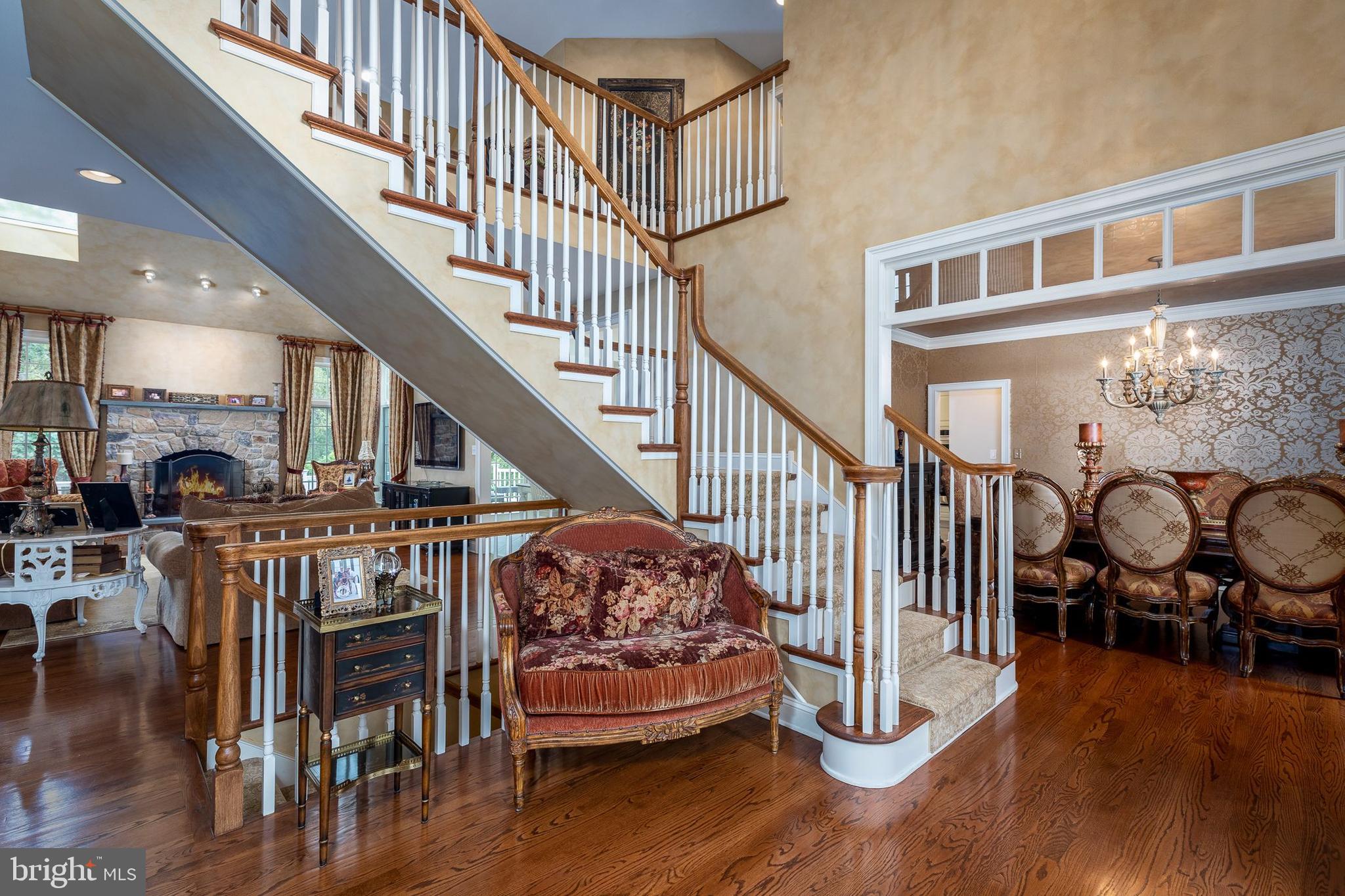 4 Bryce Lane Newtown, PA 18940 - Photo 4 of 33