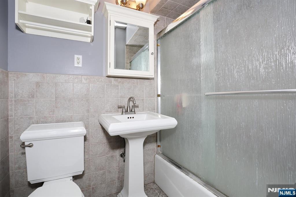 277 Prospect Avenue, Unit 18H Hackensack, NJ 07601 - Photo 25 of 39