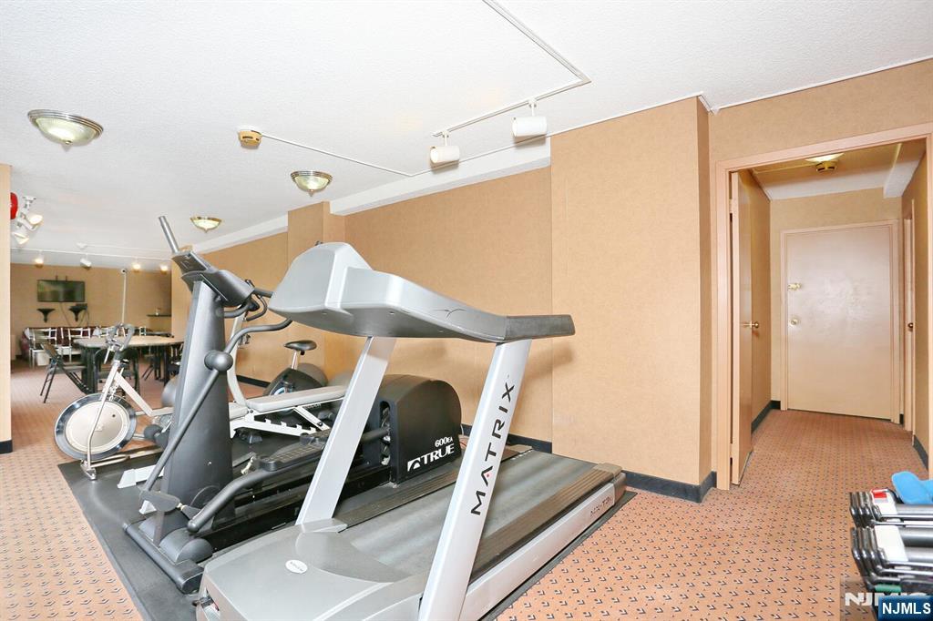 277 Prospect Avenue, Unit 18H Hackensack, NJ 07601 - Photo 33 of 39