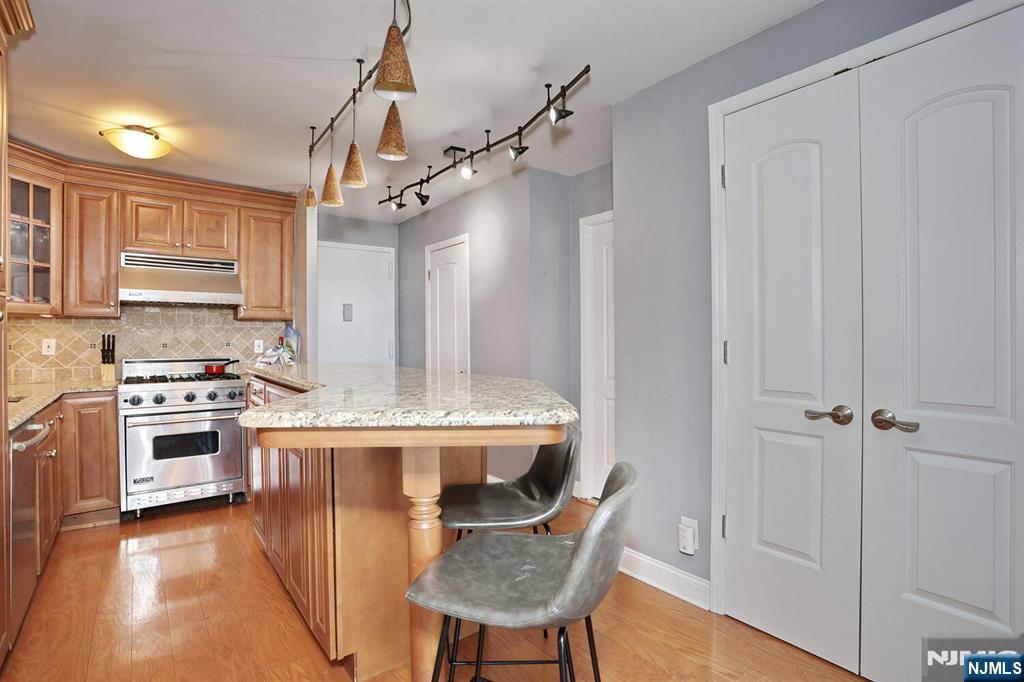 277 Prospect Avenue, Unit 18H Hackensack, NJ 07601 - Photo 10 of 39