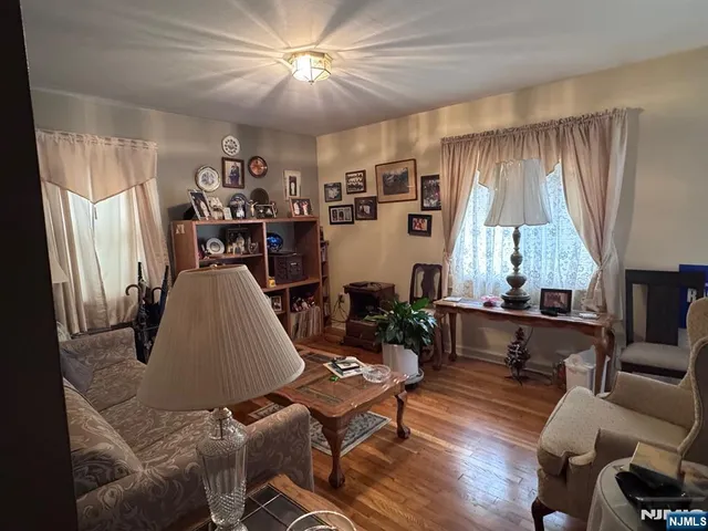 $700,000 | 266 Hamilton Road, Teaneck, NJ 07666