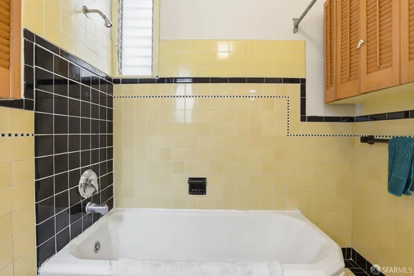 $2,000,000 | 1319-1321 Cole Street, San Francisco, CA 94117
