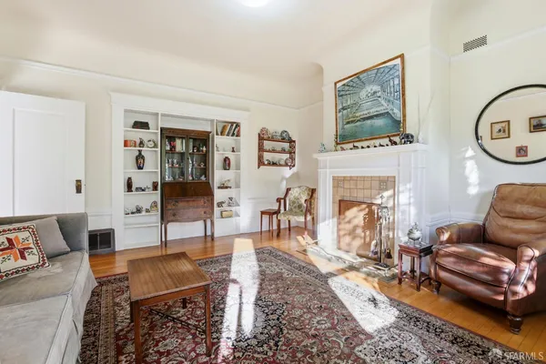 $2,000,000 | 1319-1321 Cole Street, San Francisco, CA 94117
