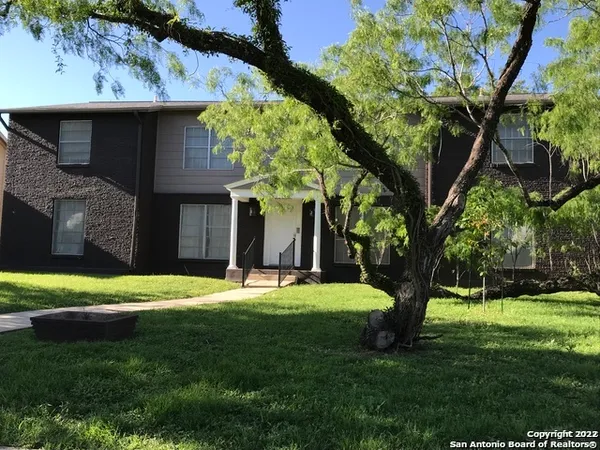 $1,375 | 175 Harrigan Court, Alamo Heights, TX 78209