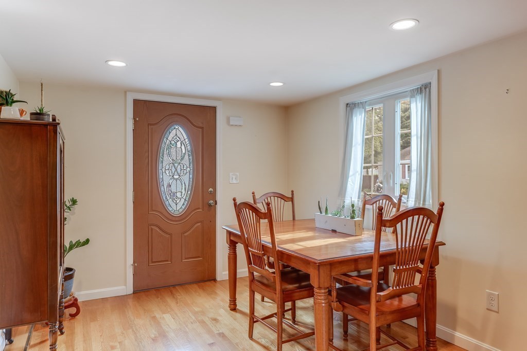 4 Verdun Road Wilmington, MA 01887 - Photo 12 of 28 Gallery Image 12