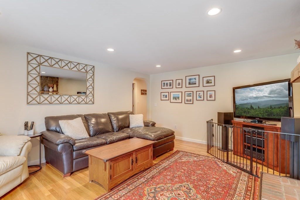4 Verdun Road Wilmington, MA 01887 - Photo 14 of 28 Gallery Image 14