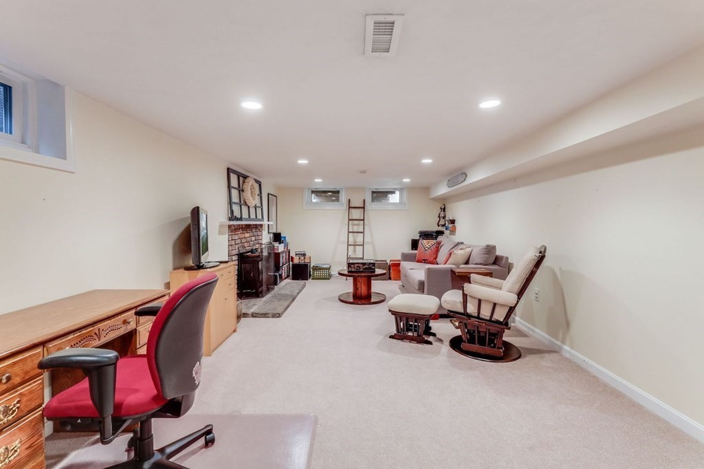 4 Verdun Road Wilmington, MA 01887 - Photo 24 of 28 Gallery Image 24