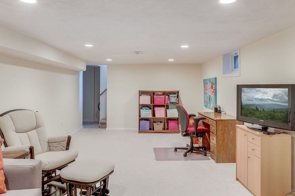 4 Verdun Road Wilmington, MA 01887 - Photo 26 of 28 Gallery Image 26