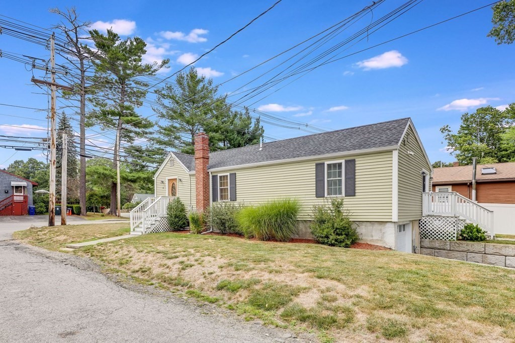 4 Verdun Road Wilmington, MA 01887 - Photo 3 of 28 Gallery Image 3