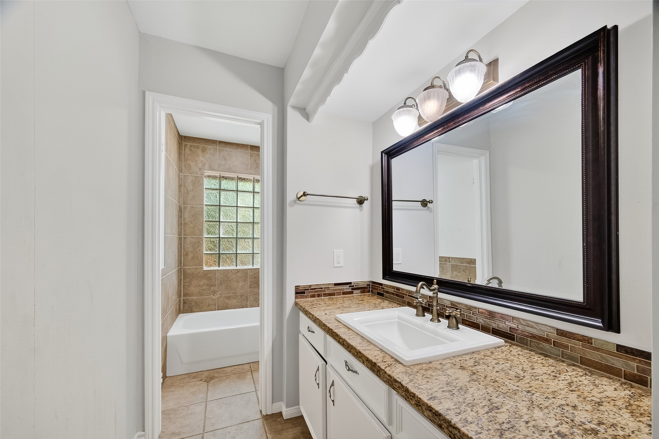 1810 Indian Shores Road Crosby, TX 77532 - Photo 40 of 50